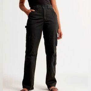 Abercrombie Black Curve Love High Rise Relaxed Cargo Pants
